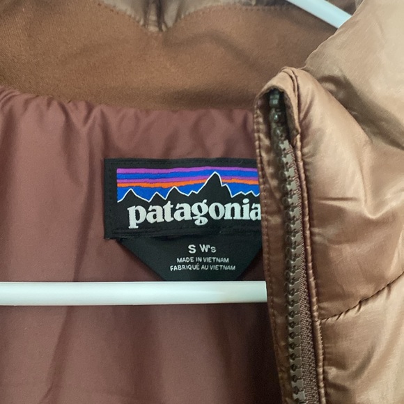 Patagonia Women’s Pine Bank Insulated Parka - Picture 8 of 11